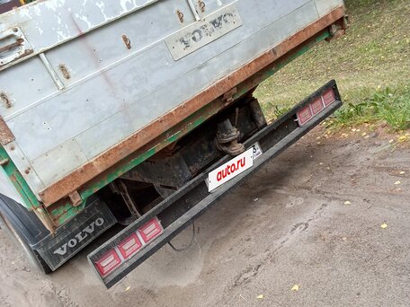 1989 Volvo F-Series, зелёный, 590000 рублей, вид 5