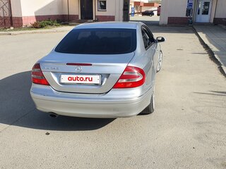 2004 Mercedes-Benz CLK-Класс 240 II (W209), серый, 750000 рублей, вид 3