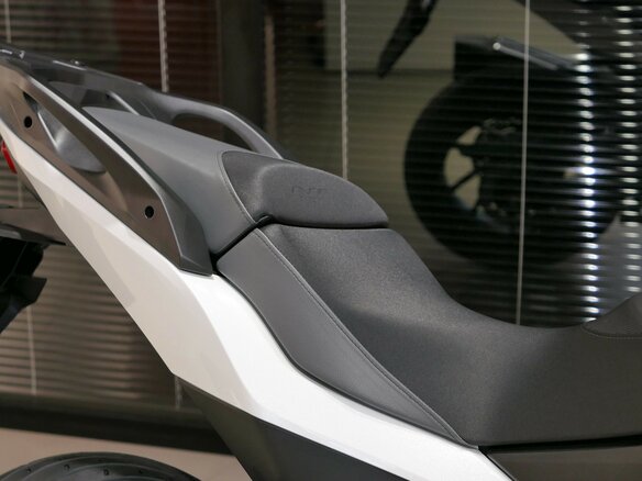 2022 Honda NT1100, белый, 1920000 рублей - вид 12