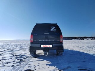 2012 Toyota Hilux Arctic Trucks AT35 VII Рестайлинг, чёрный, 2980000 рублей, вид 3
