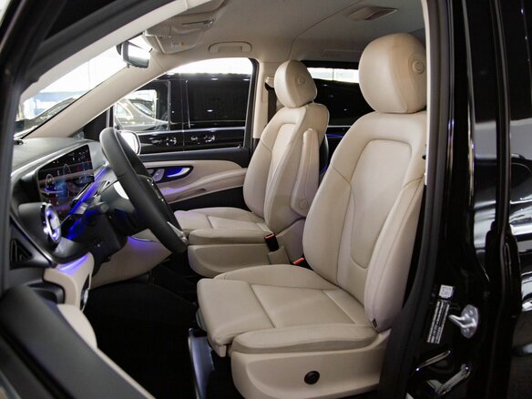 2026 Mercedes-Benz V-Класс 300 d экстра длинный III (W447) Рестайлинг 2, чёрный - вид 11