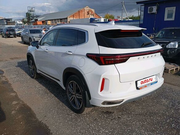 2024 Exeed LX I Рестайлинг, белый, 2033000 рублей - вид 3