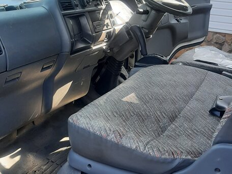 1997 Fuso (Mitsubishi) Canter, белый, 1200000 рублей, вид 2