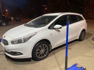 2014 Kia Ceed II, белый, 1000000 рублей, вид 3