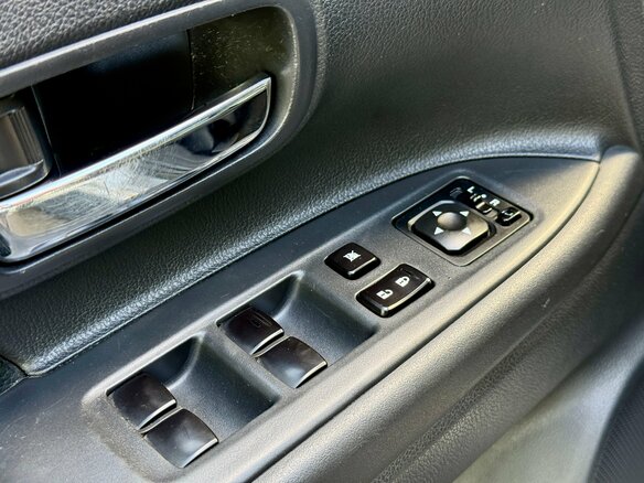 2013 Mitsubishi Outlander III, серебристый - вид 14