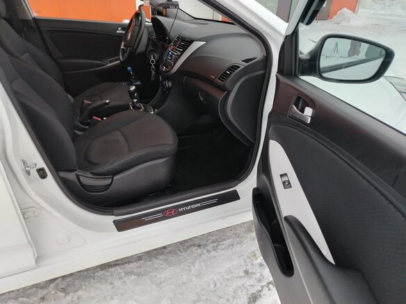 2016 Hyundai Solaris I Рестайлинг, белый, 1195000 рублей - вид 10