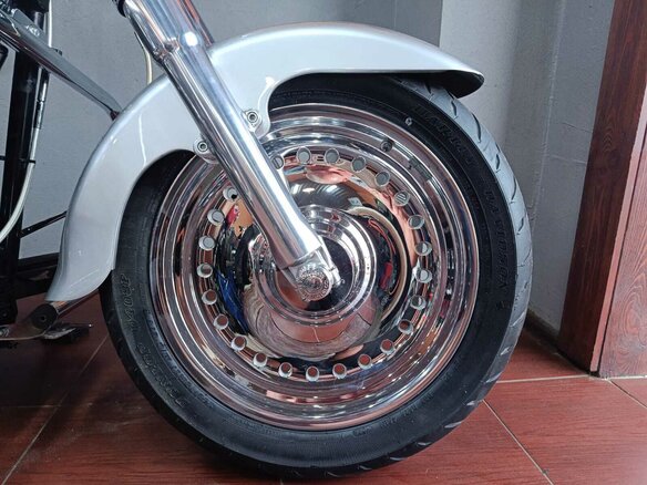 2009 Harley-Davidson Fat Boy, серый, 870000 рублей - вид 23