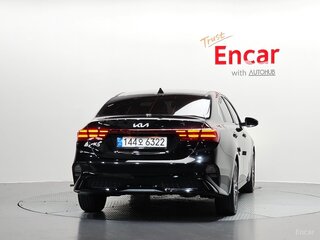 2022 Kia K3 II Рестайлинг, чёрный, 1600000 рублей, вид 4