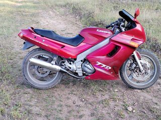 1995 Kawasaki ZZR 250, красный, 220000 рублей, вид 4