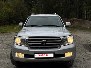 2011 Toyota Land Cruiser 200 Series, серебристый, 3500000 рублей, вид 1