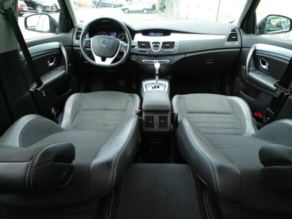 2008 Renault Laguna III, чёрный - вид 8
