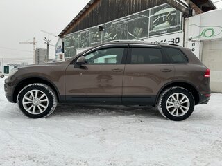 2010 Volkswagen Touareg II, коричневый, 2000000 рублей, вид 3