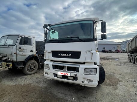 2017 КамАЗ 65206, белый, 3000000 рублей, вид 2