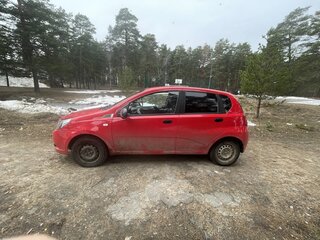 2011 Chevrolet Aveo I Рестайлинг, красный, 360000 рублей, вид 3