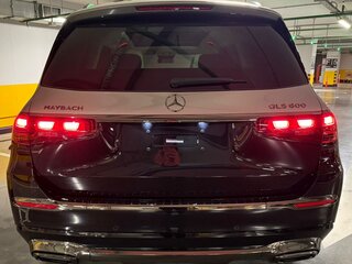 2026 Mercedes-Benz Maybach GLS 680 I Рестайлинг 2, чёрный, 31910000 рублей, вид 4