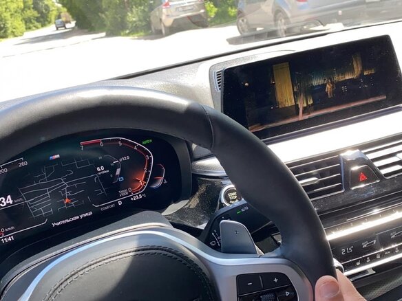 2019 BMW 5 серии 530i xDrive VII (G30/G31/G38), белый, 4000000 рублей - вид 4