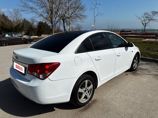 2012 Chevrolet Cruze I, белый, 580000 рублей, вид 4