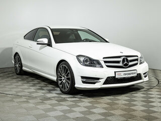 2013 Mercedes-Benz C-Класс 250 III (W204) Рестайлинг, белый, 1679700 рублей, вид 3