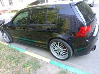 2001 Volkswagen Golf IV, чёрный, 1200000 рублей, вид 2