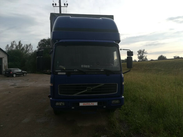 2001 Volvo FL, синий, 1800000 рублей - вид 2