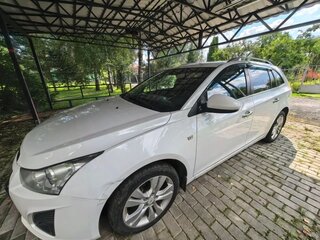 2013 Chevrolet Cruze I Рестайлинг, белый, 850000 рублей, вид 3