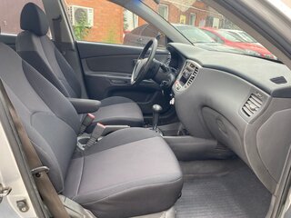 2006 Kia Pride II, серебристый, 560000 рублей, вид 5