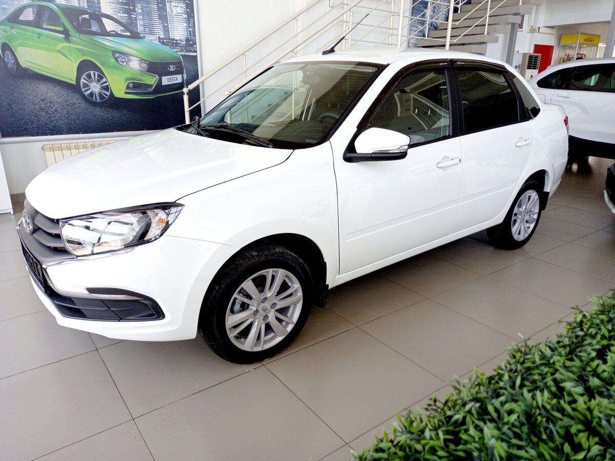 Открыть фотографии: Lada (ВАЗ) Granta I Рестайлинг