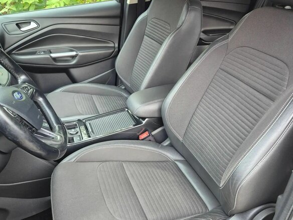 2018 Ford Kuga II Рестайлинг, чёрный, 1710000 рублей - вид 5