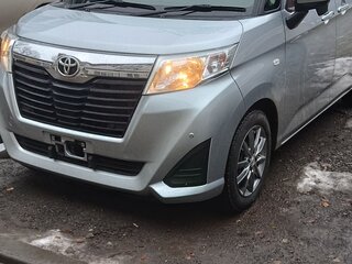 2020 Toyota Roomy I Рестайлинг, серебристый, 1450000 рублей, вид 1