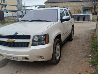 2012 Chevrolet Tahoe 6AT III, белый, 1890000 рублей, вид 2