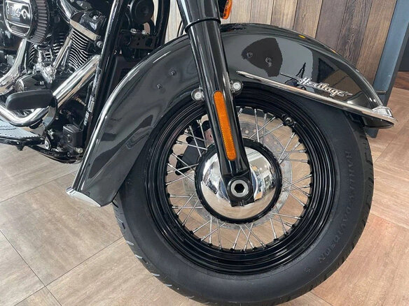 2021 Harley-Davidson Heritage, чёрный, 3500000 рублей - вид 11