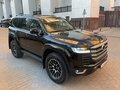 2021 Toyota Land Cruiser Arctic Trucks AT35 300 Series, чёрный, 15000000 рублей - вид 1