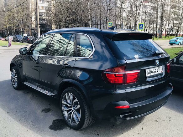 2010 BMW X5 30i II (E70), серый, 1500000 рублей - вид 5