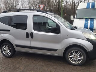 2010 Peugeot Bipper, серебристый, 690000 рублей, вид 2