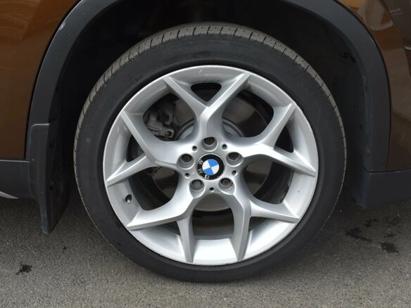 2011 BMW X1 28i I (E84), коричневый, 1500000 рублей - вид 11