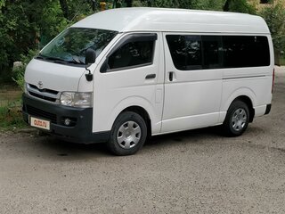 2010 Toyota HiAce H200, белый, 2200000 рублей, вид 4