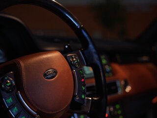 2011 Land Rover Range Rover Supercharged III Рестайлинг 2, белый, 2800000 рублей, вид 5