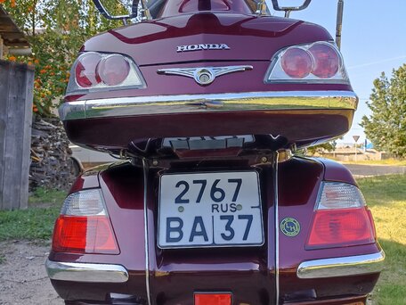 2008 Honda GL 1800 Gold Wing, красный, 850000 рублей, вид 3