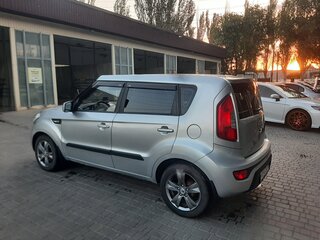 2013 Kia Soul I Рестайлинг, серый, 1100000 рублей, вид 3