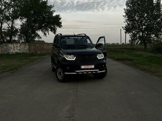 2016 УАЗ Патриот I Рестайлинг 2, чёрный, 1000000 рублей, вид 3