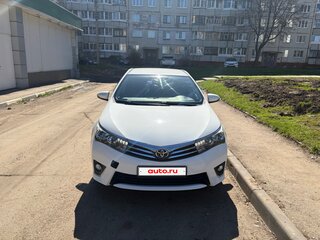 2015 Toyota Corolla XI (E160, E170, E180), белый, 1450000 рублей, вид 2