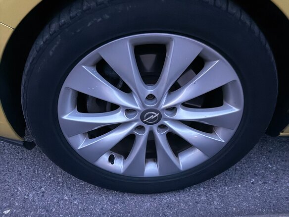 2013 Opel Astra GTC J Рестайлинг, жёлтый, 990000 рублей - вид 7