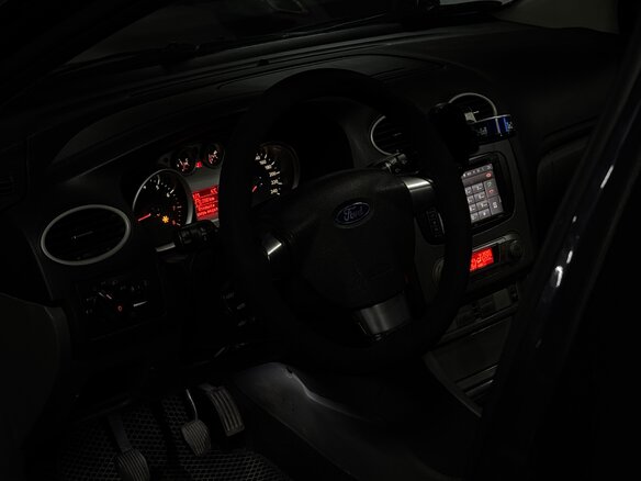 2010 Ford Focus II Рестайлинг, серый, 450000 рублей - вид 5