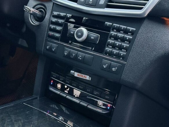 2009 Mercedes-Benz E-Класс 350 IV (W212, S212, C207), чёрный, 1310000 рублей - вид 24