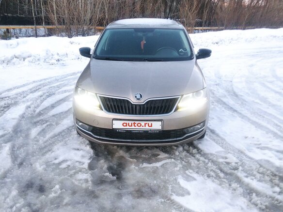 2018 Skoda Rapid I Рестайлинг, бежевый, 1390000 рублей - вид 1