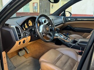 2015 Porsche Cayenne GTS II Рестайлинг (958), коричневый, 3850000 рублей, вид 3