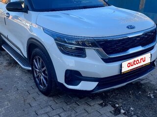 2020 Kia KX3, белый, 2350000 рублей, вид 3