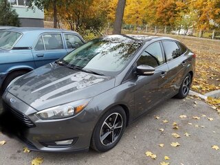 2017 Ford Focus III Рестайлинг, серый, 1100000 рублей, вид 1