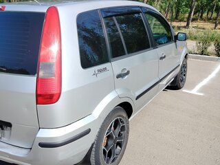 2005 Ford Fusion I Рестайлинг, серебристый, 400000 рублей, вид 3