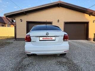 2018 Volkswagen Polo V Рестайлинг, белый, 1230000 рублей, вид 5
